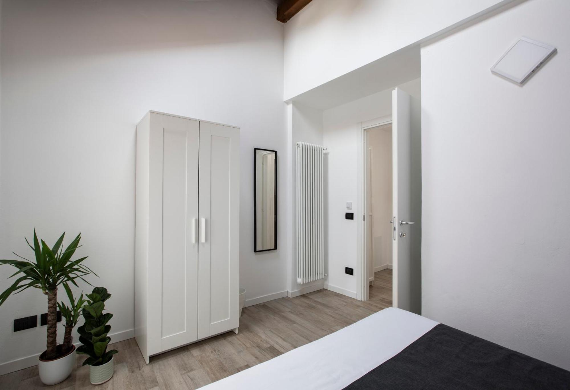 La Casa Del Sarto - Rooms And Apartments Lecco Bagian luar foto