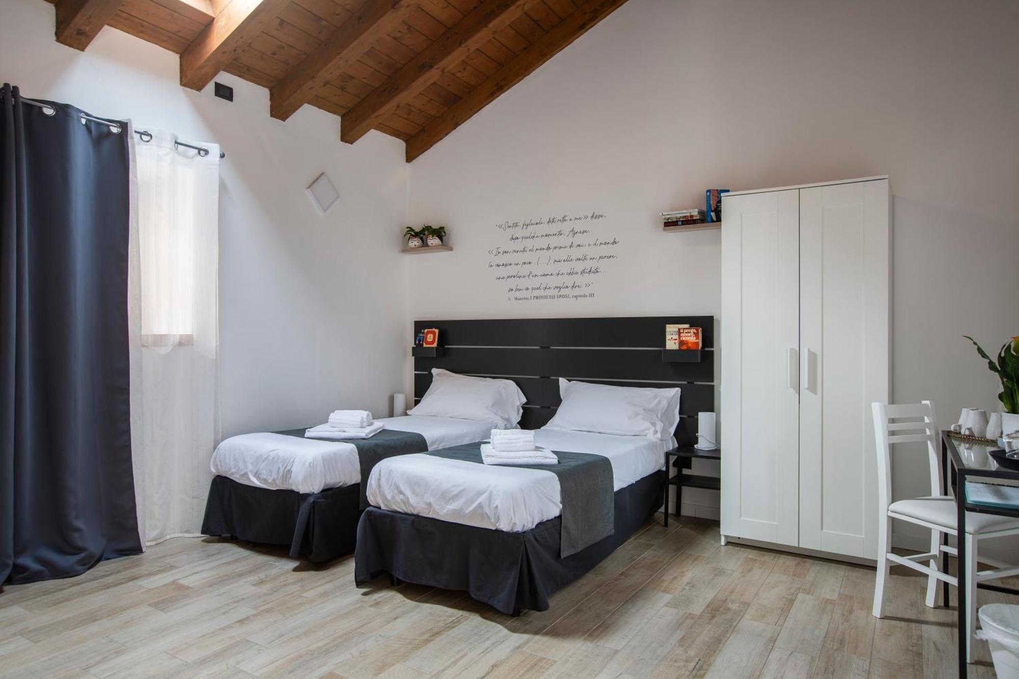 La Casa Del Sarto - Rooms And Apartments Lecco Bagian luar foto