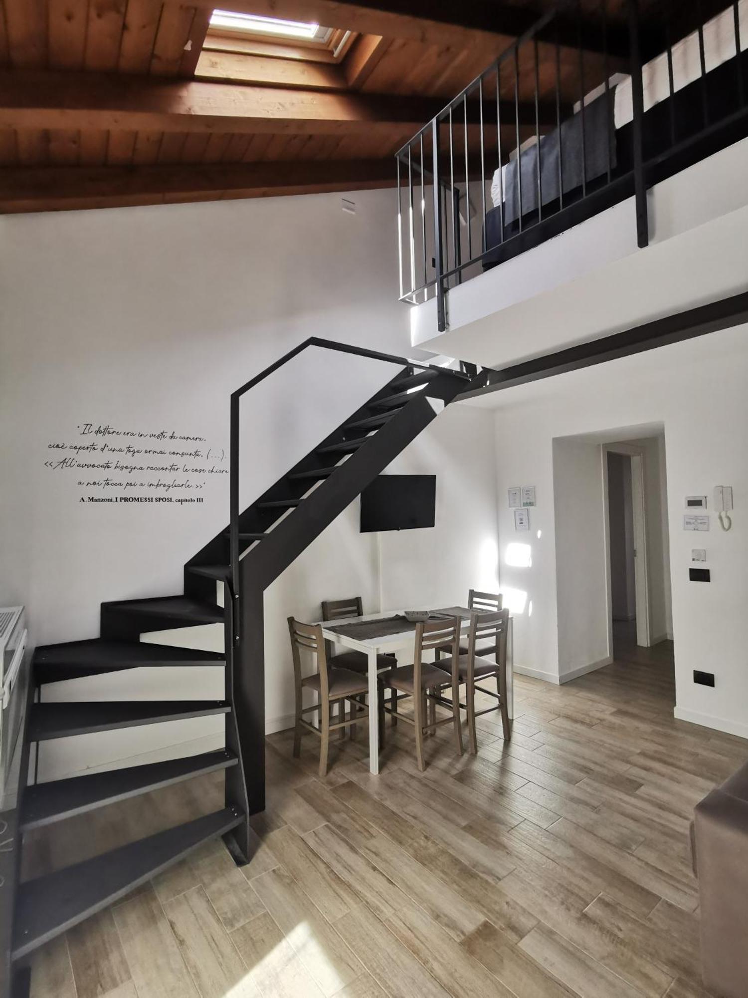 La Casa Del Sarto - Rooms And Apartments Lecco Bagian luar foto